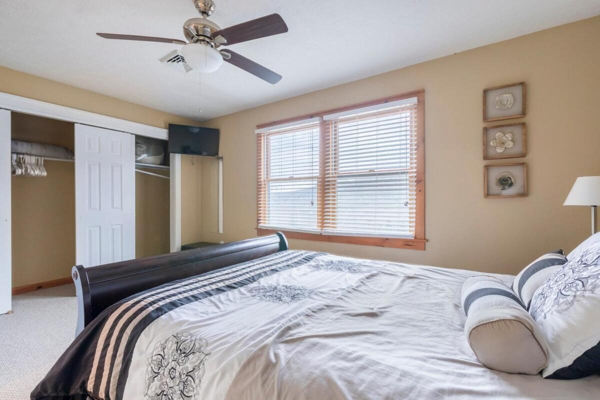 Your Gateway To Pocono! Holiday home *